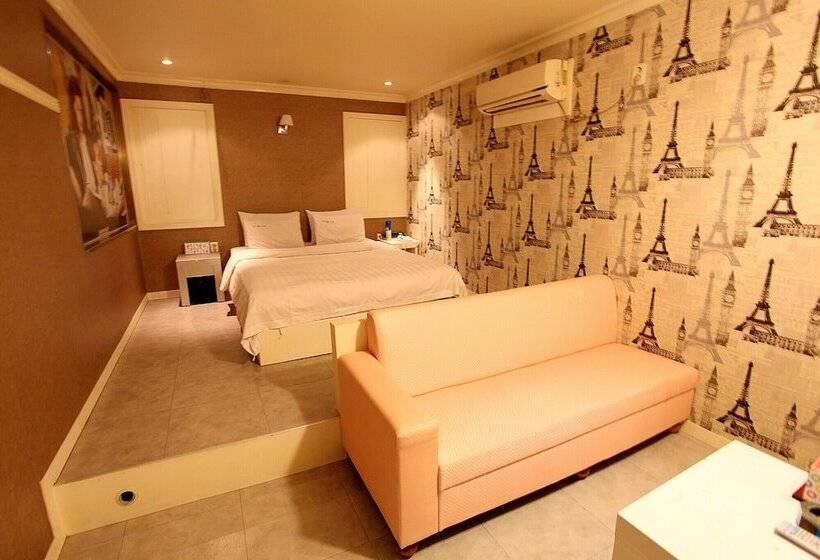 モーテル Guri Film 372