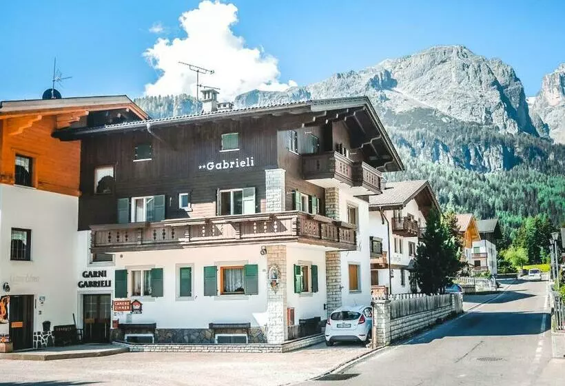 ベッドアンドブレックファースト Garni Gabrieli