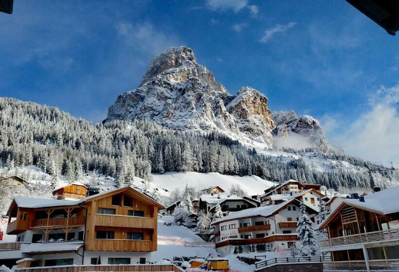 تختخواب و صبحانه Garni Gabrieli