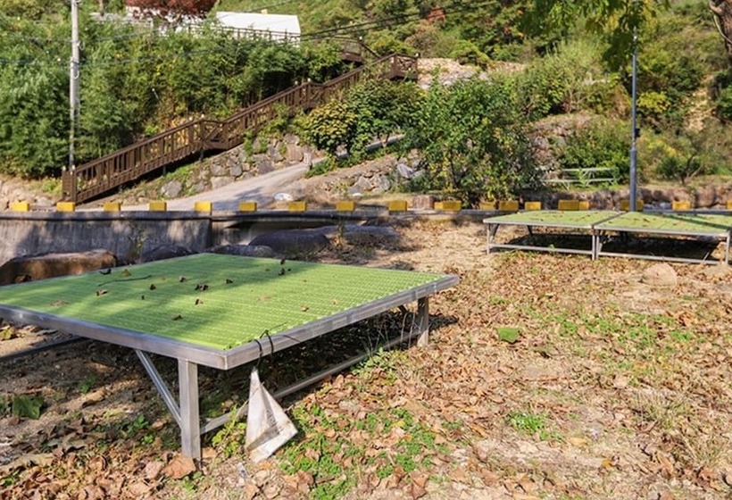 בית מלון כפרי Hadong Jiri Mountain Saesori Pension