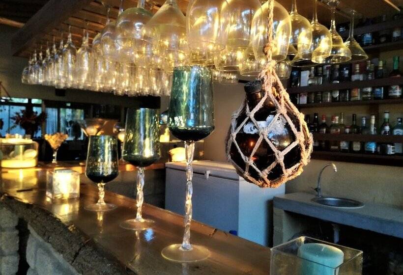 هتل La Posada De Los Tumpis