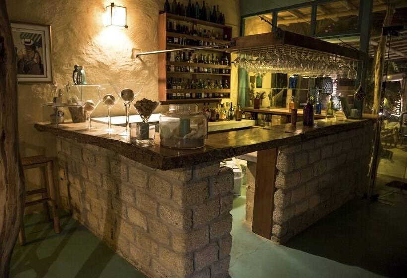 هتل La Posada De Los Tumpis