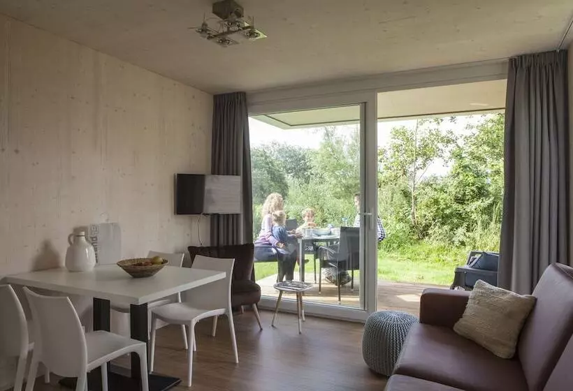 Hotelli Strand 49 Camping & Glamping