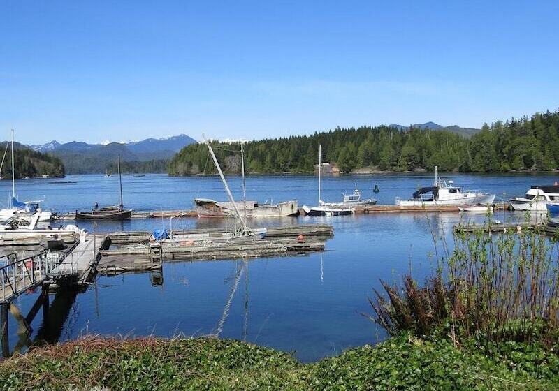 هتل Tofino Swell Lodge