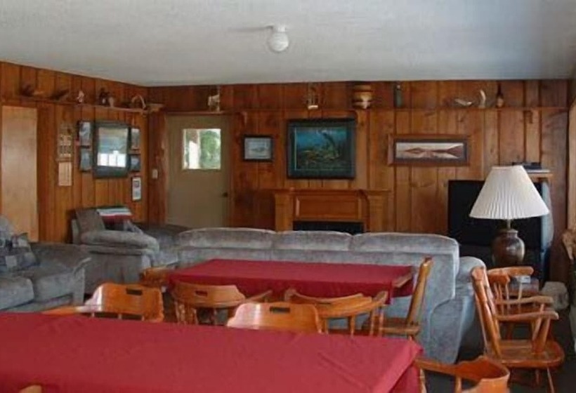 هتل Tofino Swell Lodge