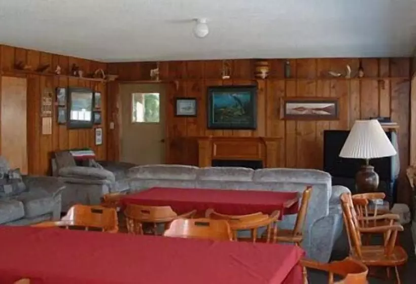Hotelli Tofino Swell Lodge