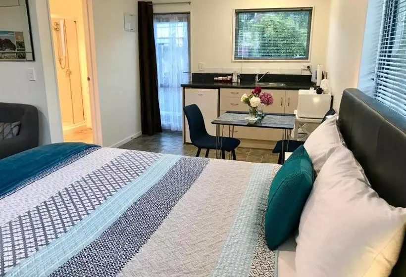 住宿加早餐 Bluff Ocean Vista Motel