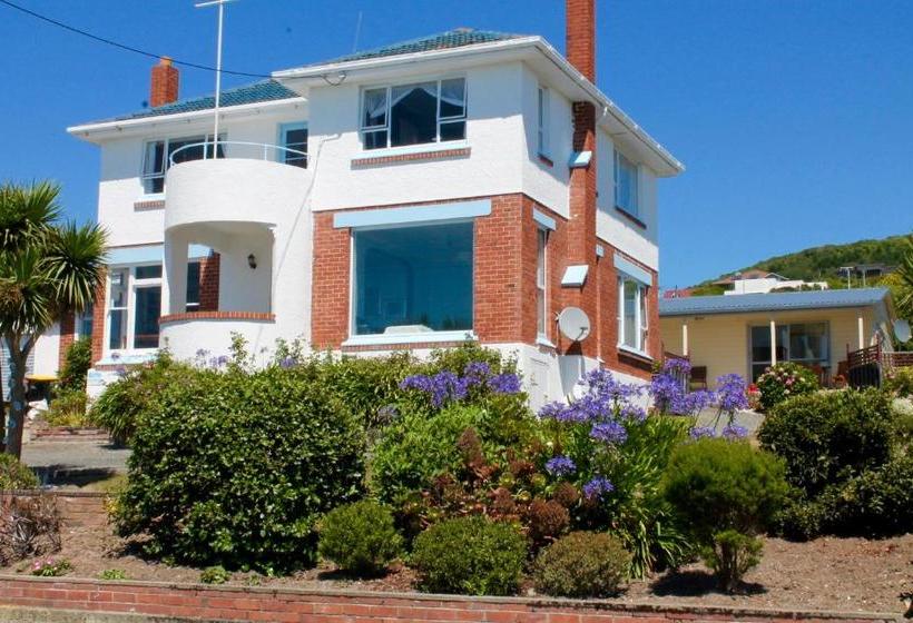 צימר Bluff Ocean Vista Motel