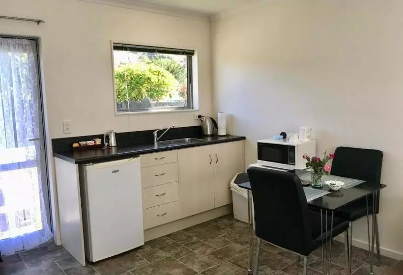 住宿加早餐 Bluff Ocean Vista Motel