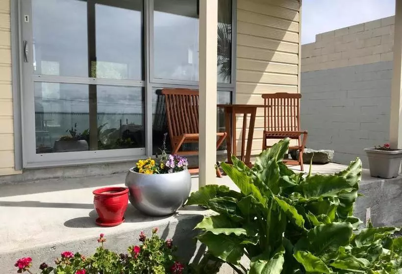 住宿加早餐 Bluff Ocean Vista Motel