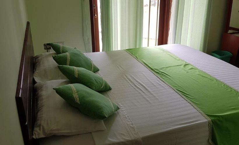 호텔 Acquabey Surf Villa