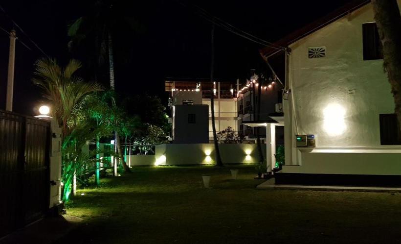 호텔 Acquabey Surf Villa