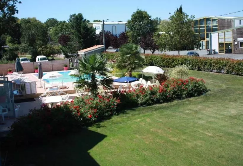 Agape Hotel Niort  Bessines