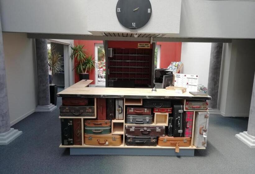 Agape Hotel Niort  Bessines