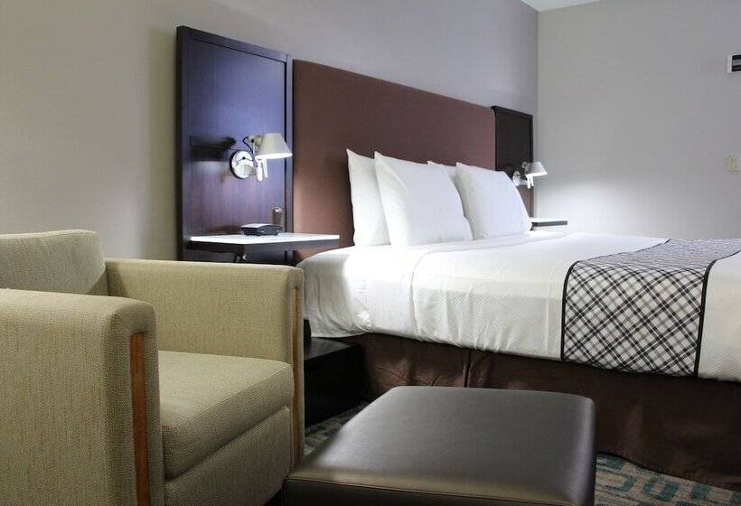 فندق Westbridge Inn & Suites