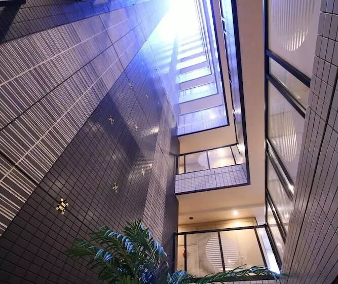 Apa Hotel Ginza Kyobashi Tokyo Eki Yaesu Minamiguchi