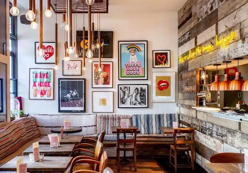 هتل Artist Residence London