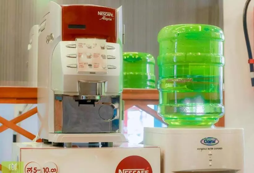 Cbd Hotel Suratthani