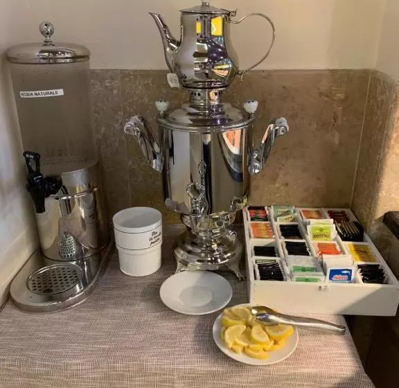 هتل El Salvador Frontemare Piscina Riscaldata