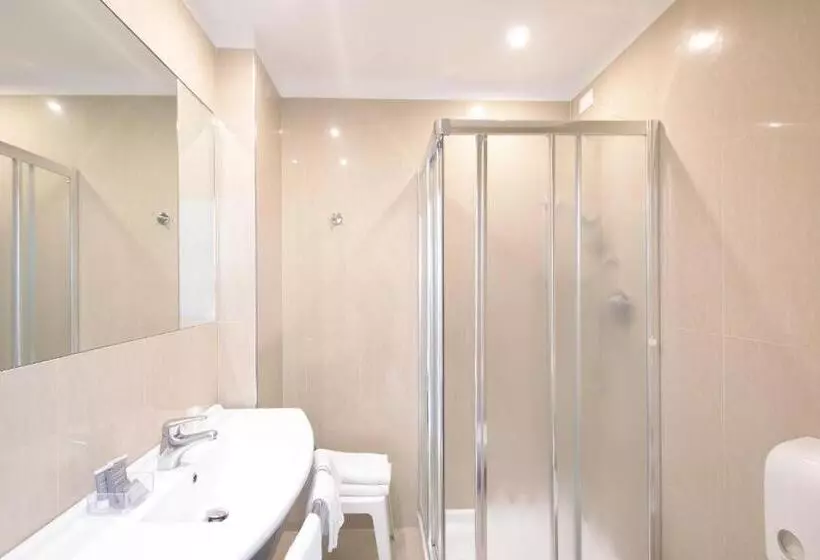 هتل El Salvador Frontemare Piscina Riscaldata