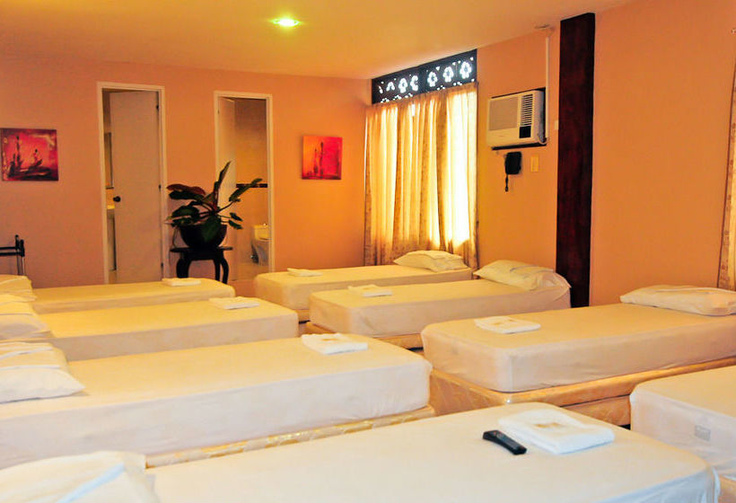 فندق Royal Coast Tourist Inn And Restaurant