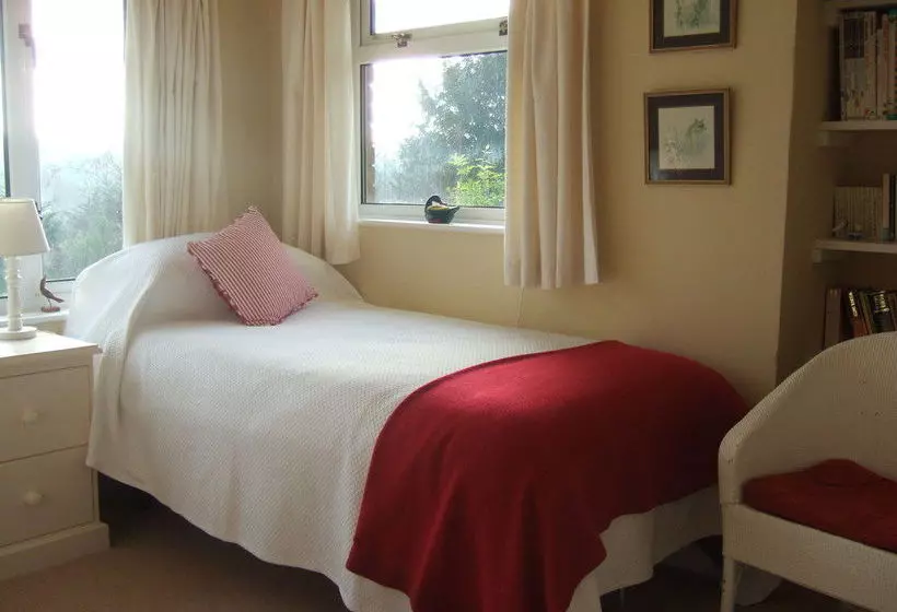 Отель Howden House Bed And Breakfast