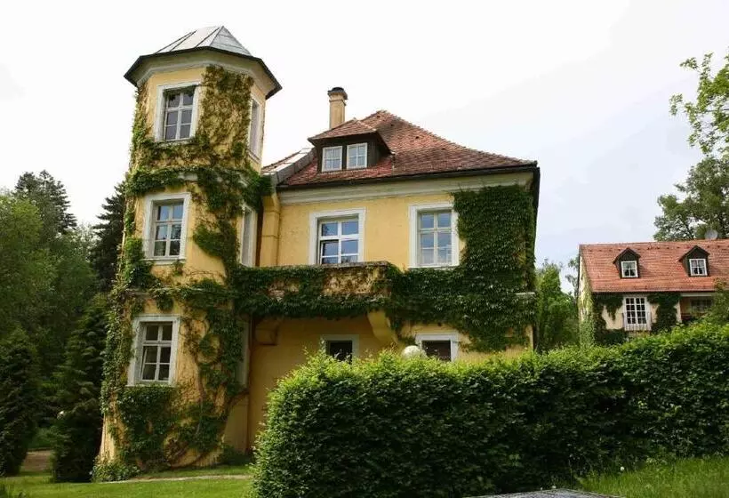 ホテル Landschloss Ernestgrün