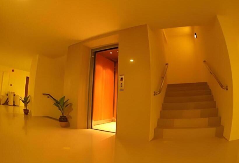 Hotel Rcon Residence