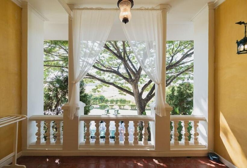 בית מלון כפרי Rosario Oasis Resort   Sha Plus