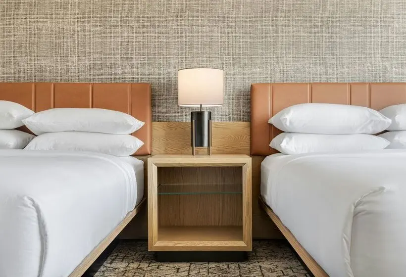 Hotelli Sheraton Charlotte