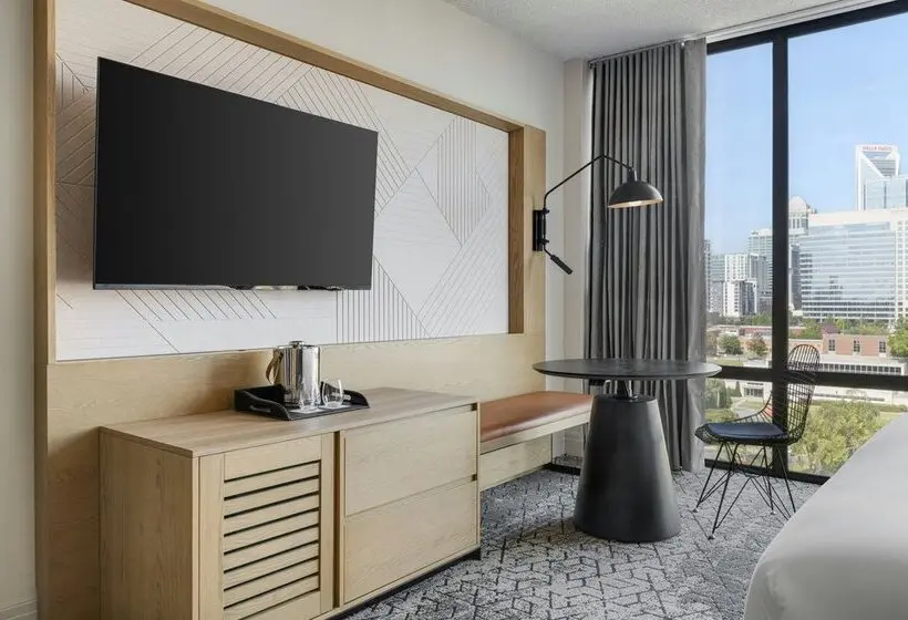 Hotelli Sheraton Charlotte
