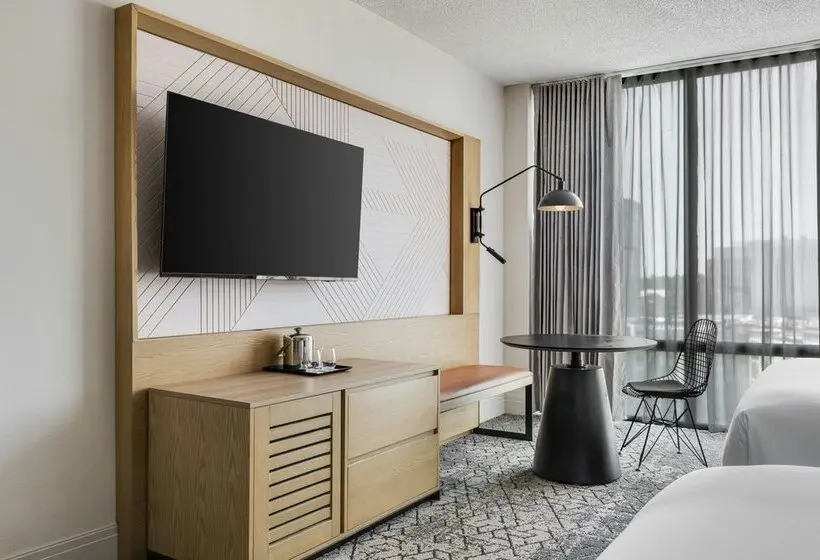 Hotelli Sheraton Charlotte