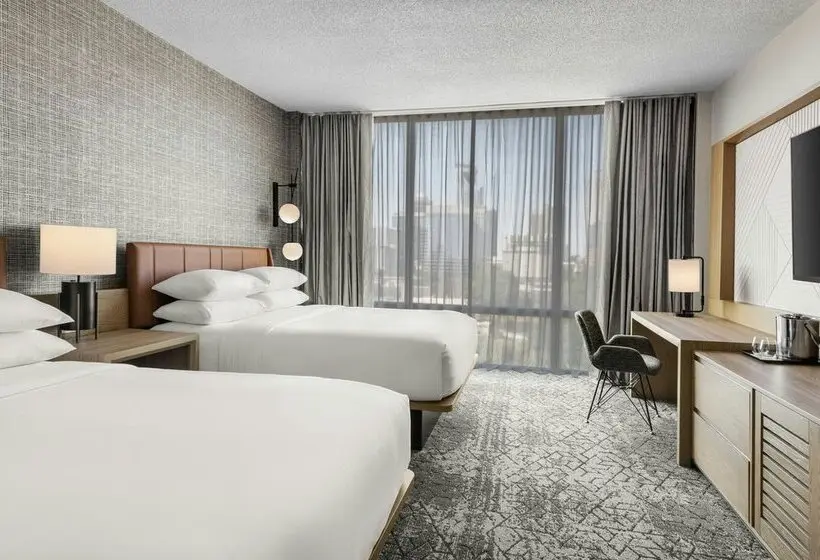 Hotelli Sheraton Charlotte