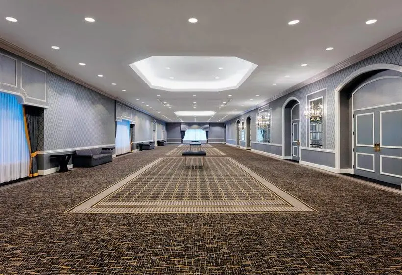 Hotelli Sheraton Charlotte