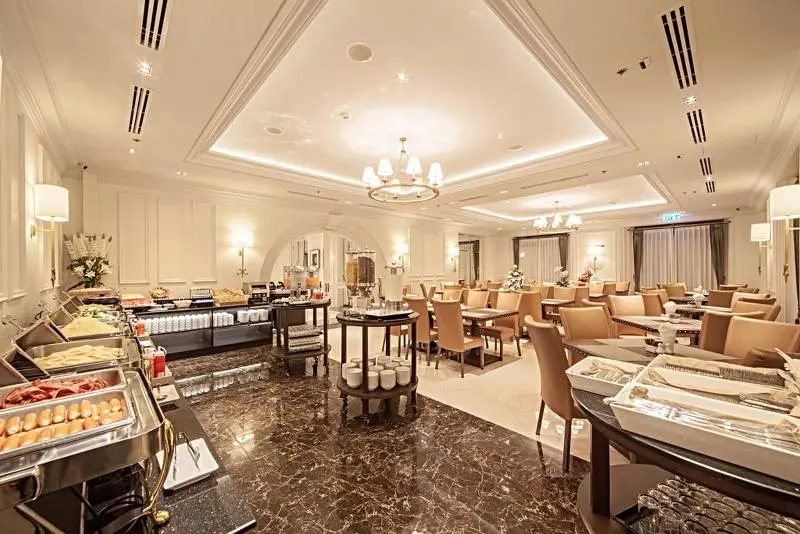 Sn Plus Hotel   Sha Plus