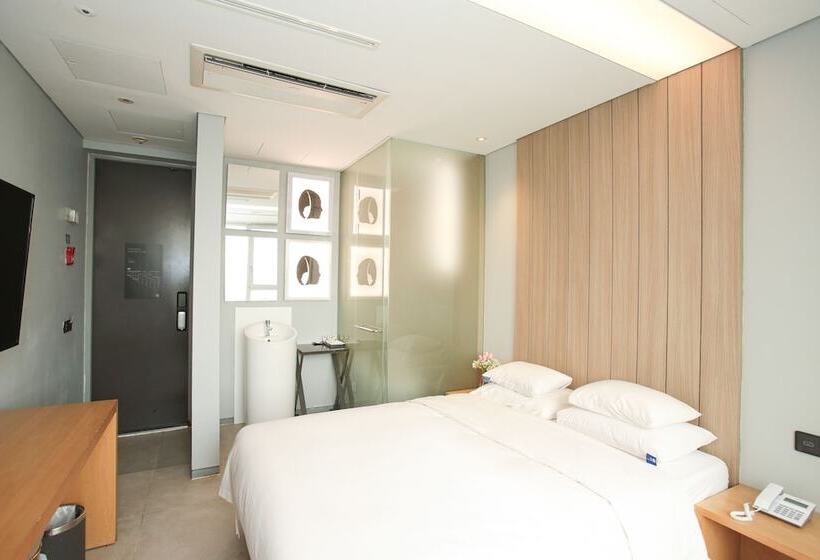 Hotel The Designers Hongdae