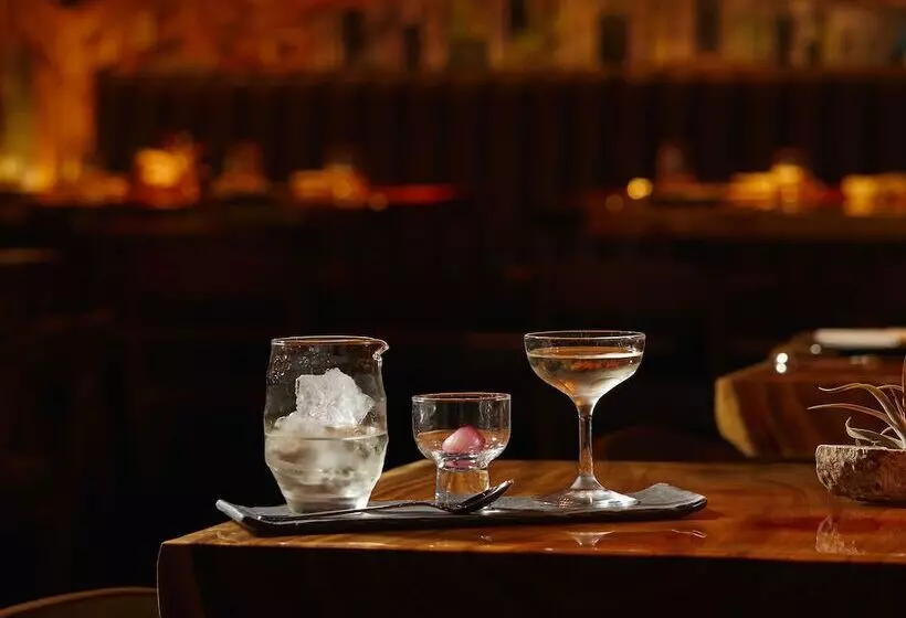 The Godfrey Hotel Boston