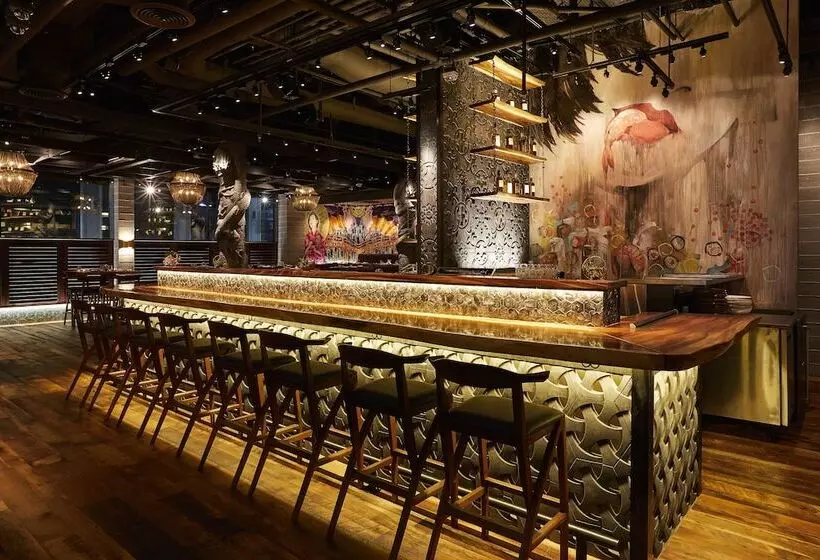 The Godfrey Hotel Boston