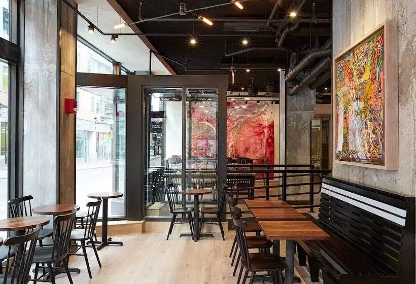 The Godfrey Hotel Boston