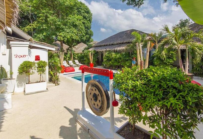 호텔 The White Cottage