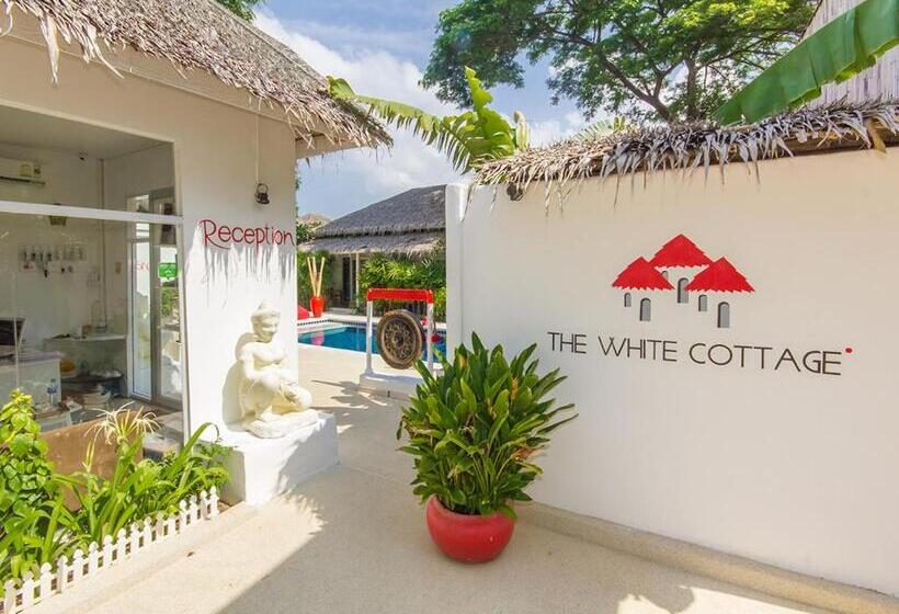 호텔 The White Cottage