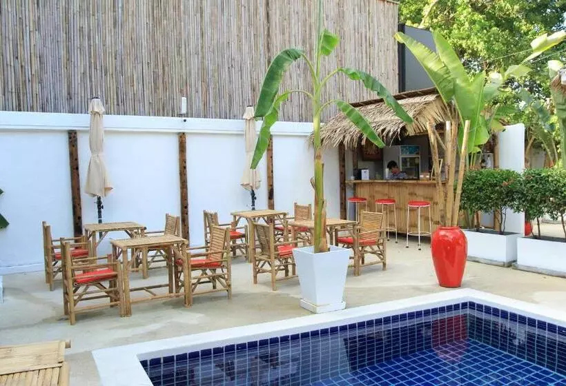 בית מלון כפרי The White Cottage