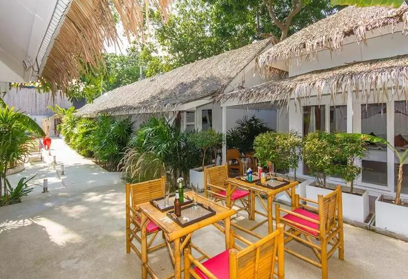 בית מלון כפרי The White Cottage