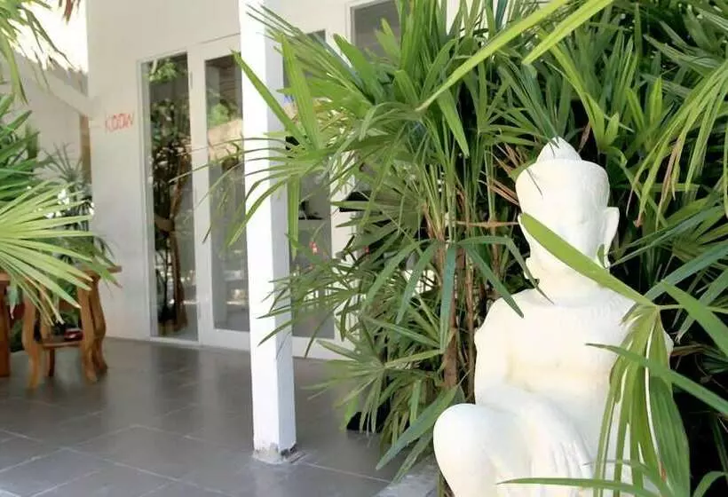 בית מלון כפרי The White Cottage