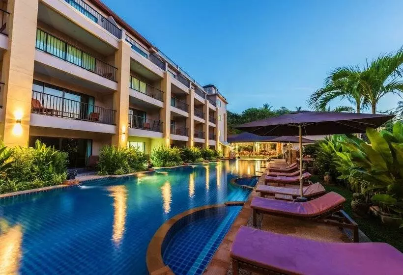 בית מלון כפרי The Windmill Phuket