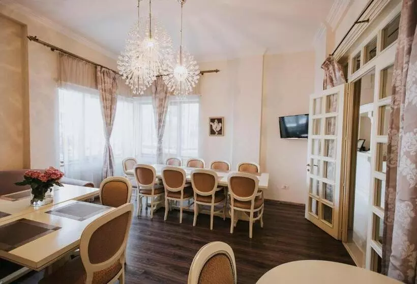 هتل Vila Cornelia