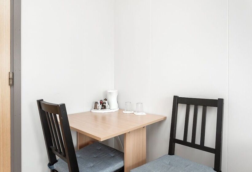 פנסיון Síreksstaðir