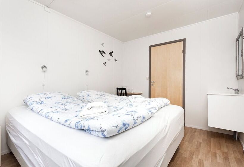 פנסיון Síreksstaðir