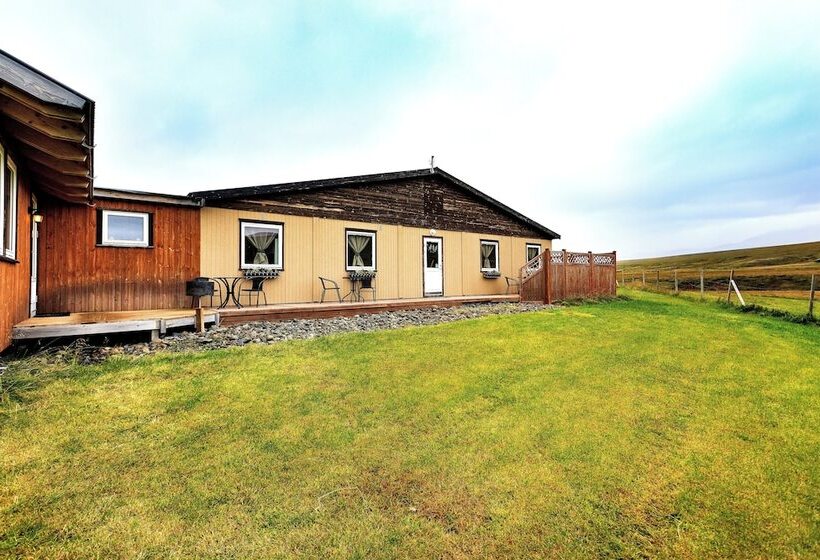 פנסיון Síreksstaðir