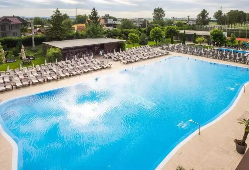 Sky Blue Hotel & Spa